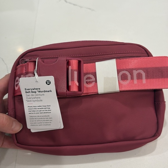 LULULEMON 1L EVERYWHERE BELT/CROSSBODY BAG *WORDMARK - Picture 8 of 10